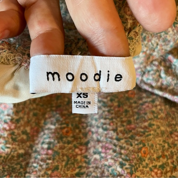 Moodie Floral Tiered Cotton Midi Dress. SZ:XS. - Picture 9 of 11